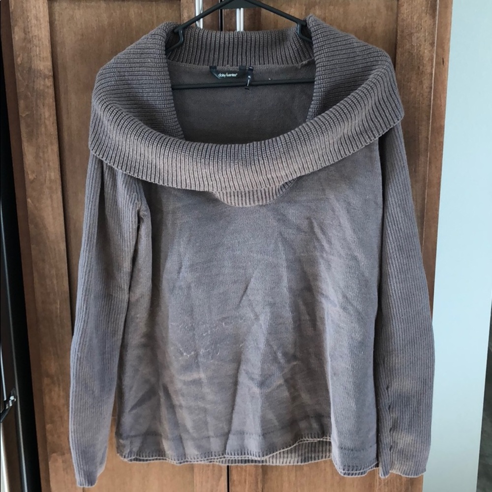 Daisy Fuentes scoop neck sweater sz XL